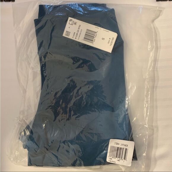 NWT ADIDAS COLOR BLOCK BLUE TIGHTS NWT SIZE SMALL - Picture 5 of 5